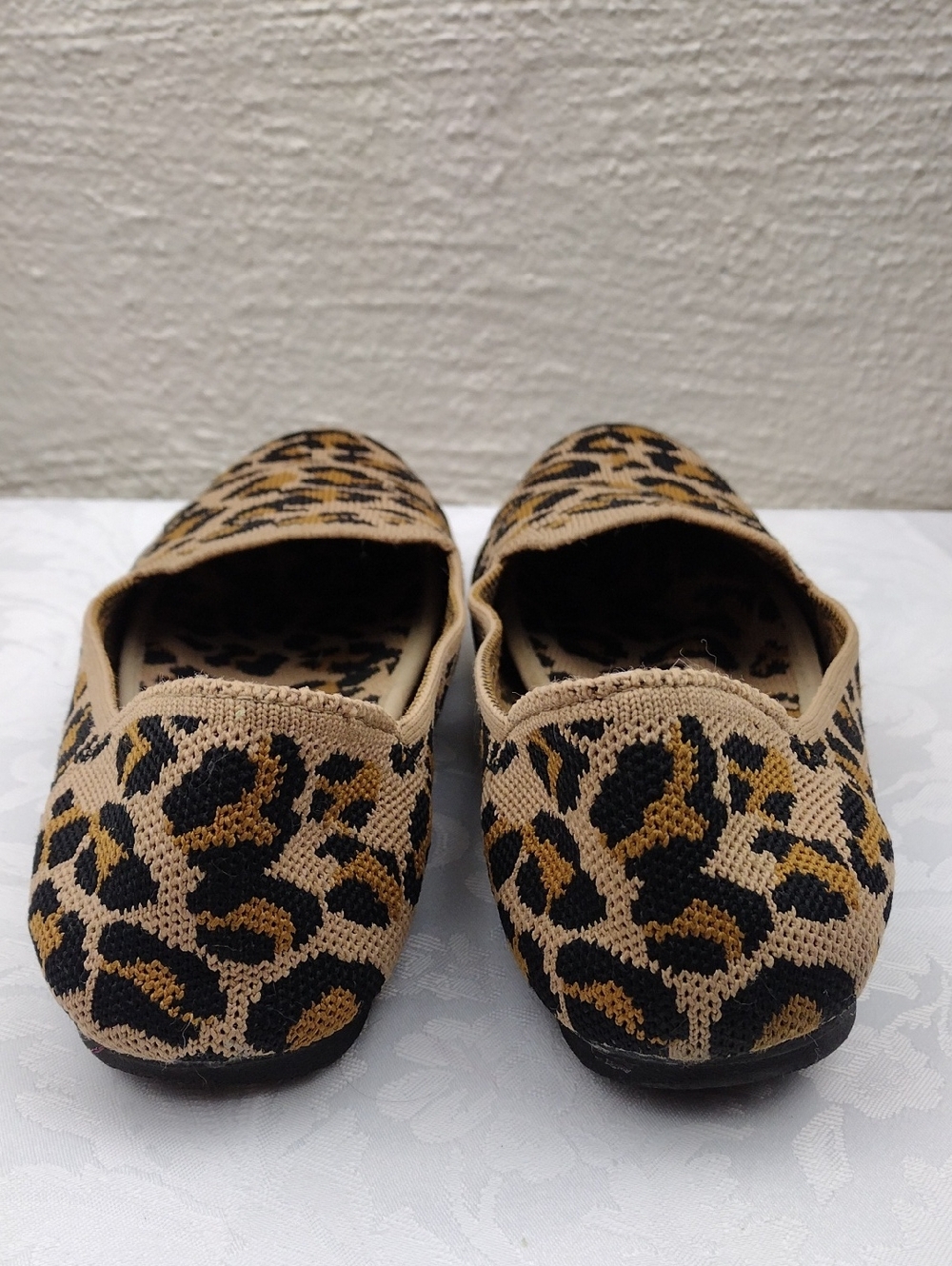 Steve Madden Tan Classic Leopard Print Fabric Upper Almond Toe Slip On Flat Shoe - Picture 5 of 16